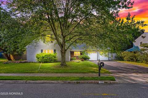 61 Berkshire Drive, Howell, NJ 07731