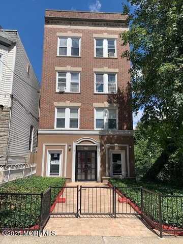 40 Booraem Avenue, Jersey City, NJ 07307
