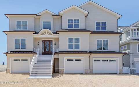 39 Bay Shore Drive, Toms River, NJ 08753