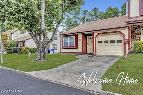 12 Lisa Court, Matawan, NJ 07747