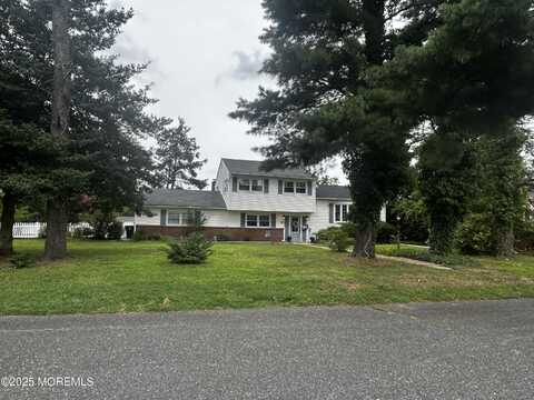 12 Winston Drive, Middletown, NJ 07748