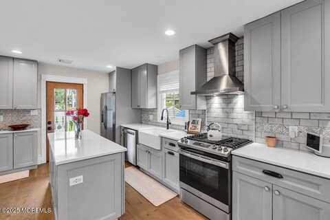 26 Cedar Street, Keyport, NJ 07735