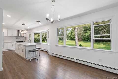 1950 Midlane, Syosset, NY 11791