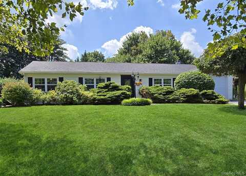 82 Chelsea Drive, Mount Sinai, NY 11766