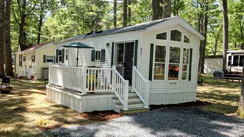 117 Bears Den Road, Wells, ME 04090