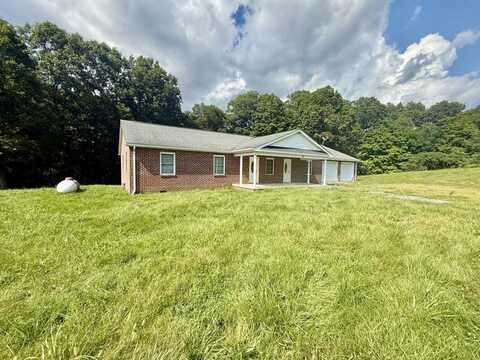 179 Old School Rd., LINDSIDE, WV 24951