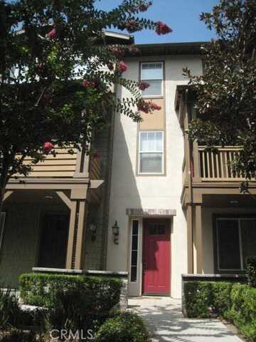 713 S Azusa Avenue, Azusa, CA 91702