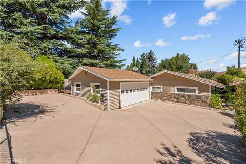14329 Date Tree Street, Lake Hughes, CA 93532