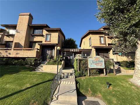 14201 Foothill Boulevard, Sylmar, CA 91342