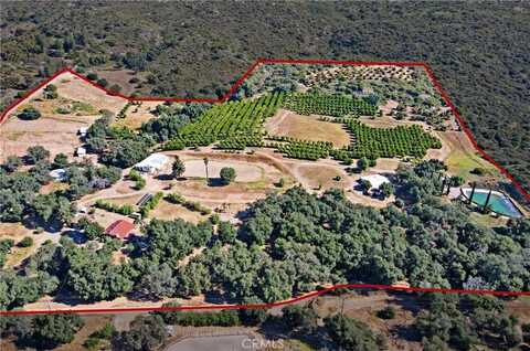 17825 Bear Valley Lane, Escondido, CA 92027