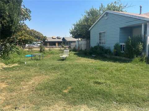 8750 Greenfield Park Drive, Bakersfield, CA 93307