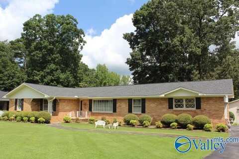 329 7th Avenue NE, Arab, AL 35016