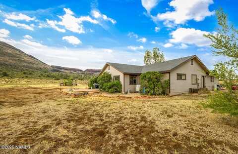 6162 Meadows Lane, Flagstaff, AZ 86004