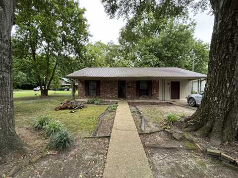 106 S Fleming St., Okolona, MS 38860