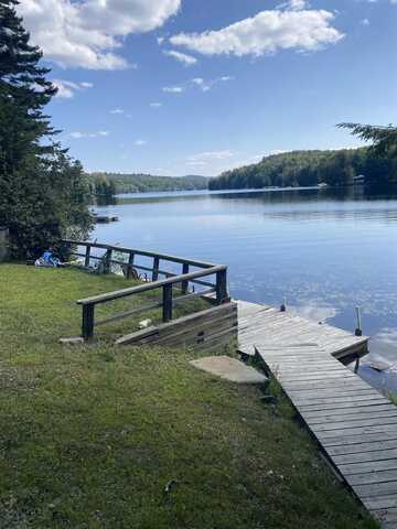 6 Gates Lane, Wilmington, VT 05363