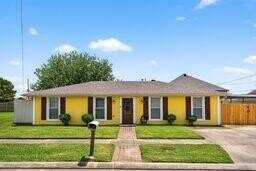 3417 VOLPE Drive, Chalmette, LA 70043