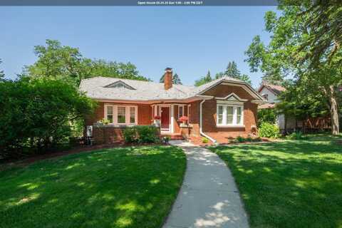 2403 E SOLWAY ST, Sioux City, IA 51104