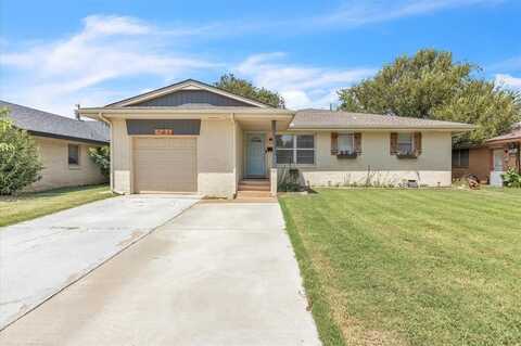 121 Elwood Drive, Edmond, OK 73013
