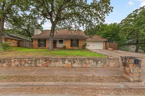 7621 Hightower Drive, North Richland Hills, TX 76182