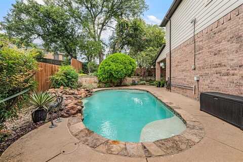 3505 Silverwood Court, Bedford, TX 76021