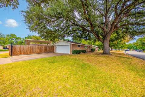 928 Dee Lane, Bedford, TX 76022