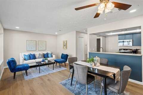 17 W Mountain Lane, Grand Prairie, TX 75052