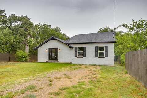 1212 Hulme Street, Bowie, TX 76230