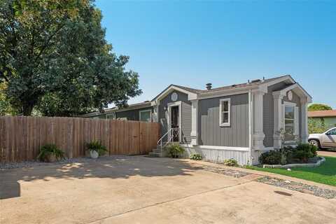 706 Park Creek Avenue, Forney, TX 75126