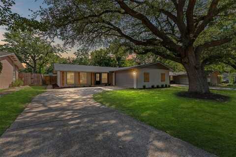 911 Wisteria Way, Richardson, TX 75080