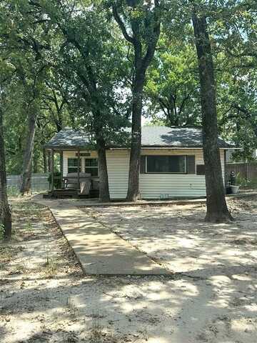 111 Thunderbird Drive, Mabank, TX 75156