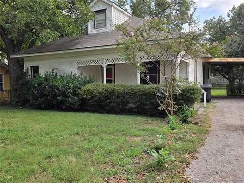 411 Poindexter Avenue, Cleburne, TX 76033
