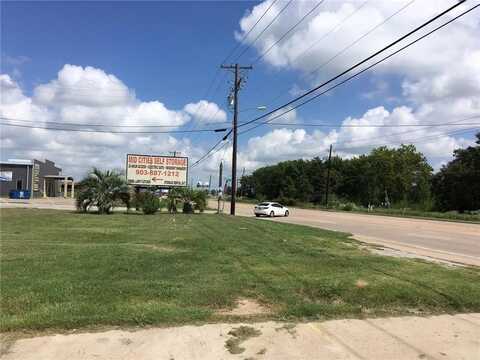 2104 S 3rd Street, Mabank, TX 75147