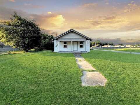 1201 E 3rd Avenue, Corsicana, TX 75110