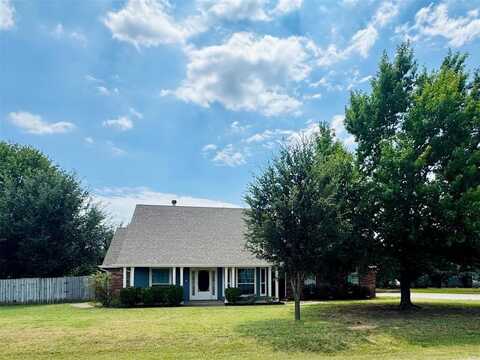 424 Green Meadow Drive, Boyd, TX 76023