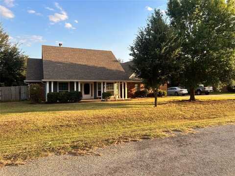 424 Green Meadow Drive, Boyd, TX 76023