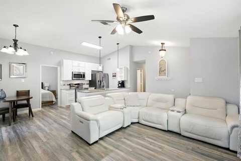 1544 Hunting Green Drive, Fort Worth, TX 76134
