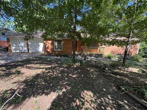 608 Walter Hill Drive, Grand Prairie, TX 75050