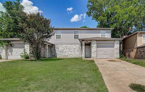 844 Summercrest Boulevard, Burleson, TX 76028