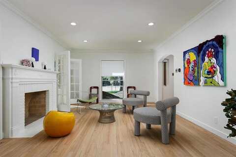 2045 Lauraette Drive, Dallas, TX 75208