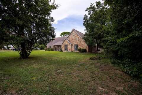 800 Stella Mae Drive, Fort Worth, TX 76028