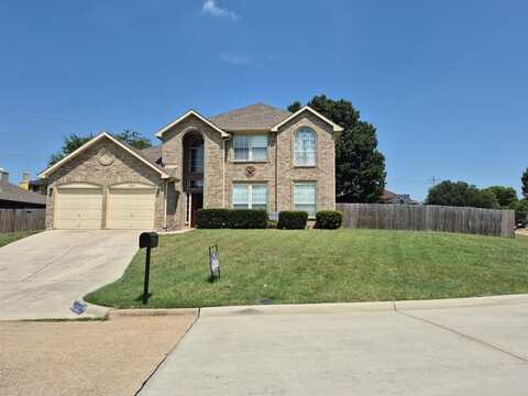 2352 Warrington Drive, Grand Prairie, TX 75052