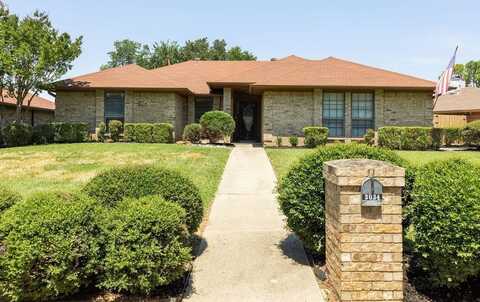 3034 Panhandle Drive, Grapevine, TX 76051