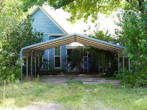 304 E Brazos Street, Groesbeck, TX 76642