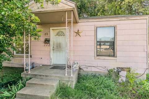 2100 N Riverside Drive, Fort Worth, TX 76111