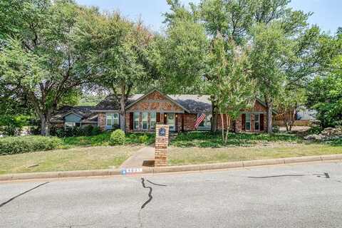 4801 Willow Run Court, Fort Worth, TX 76132