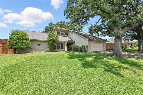 1903 Reverchon Drive, Arlington, TX 76017
