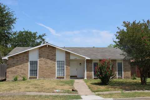 2109 Meadfoot Road, Carrollton, TX 75007