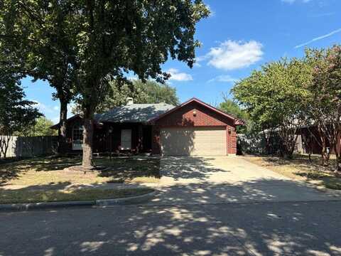 604 Oak Meadow Drive, Grand Prairie, TX 75052