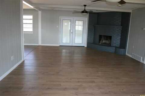 1106 Gifford Drive, Granbury, TX 76048
