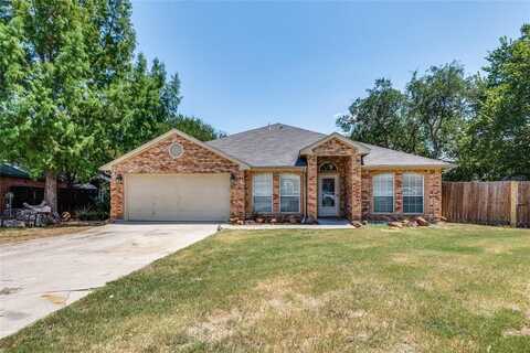 748 Hunter Drive, Azle, TX 76020